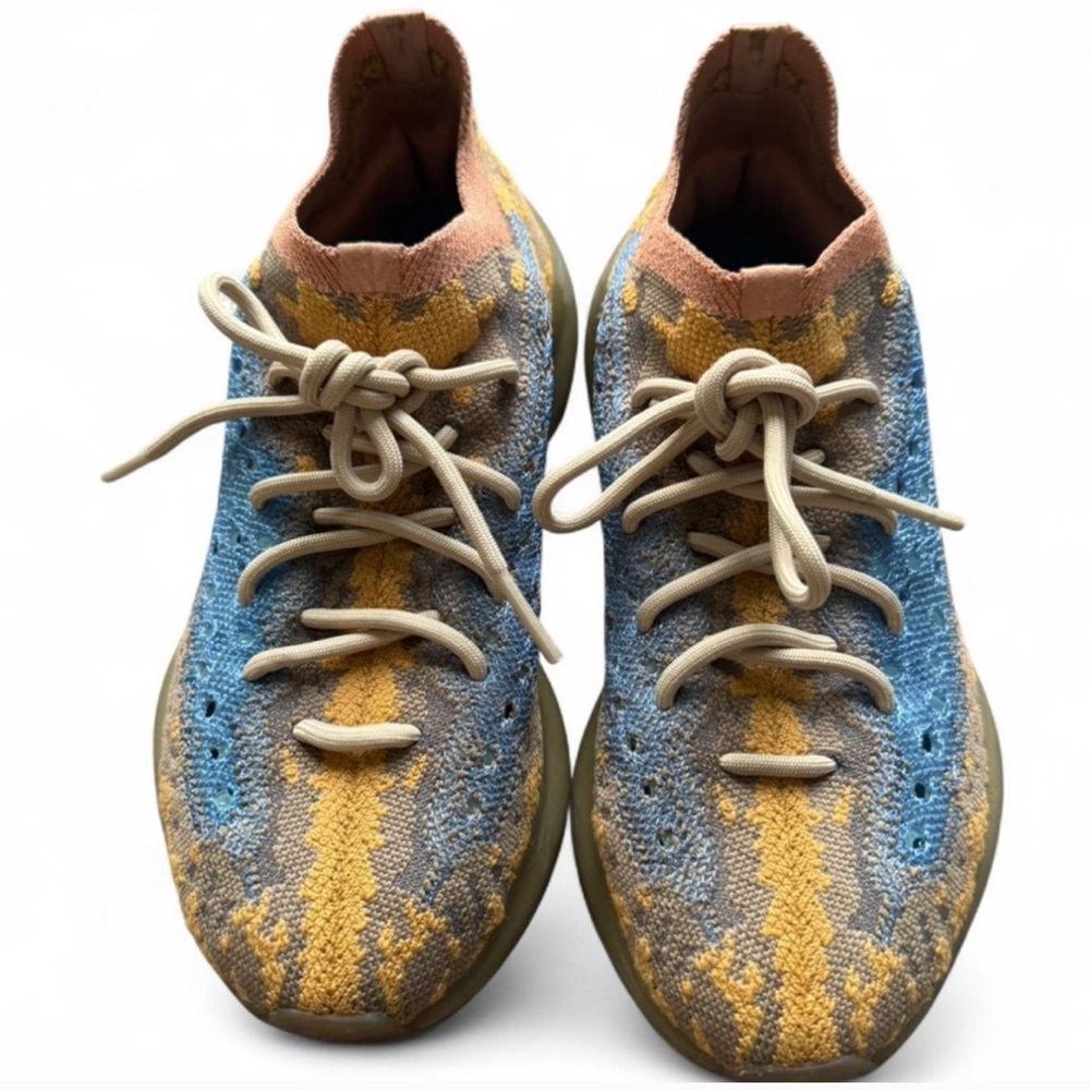 Yeezy Blue Oat Sneakers worn 2 times